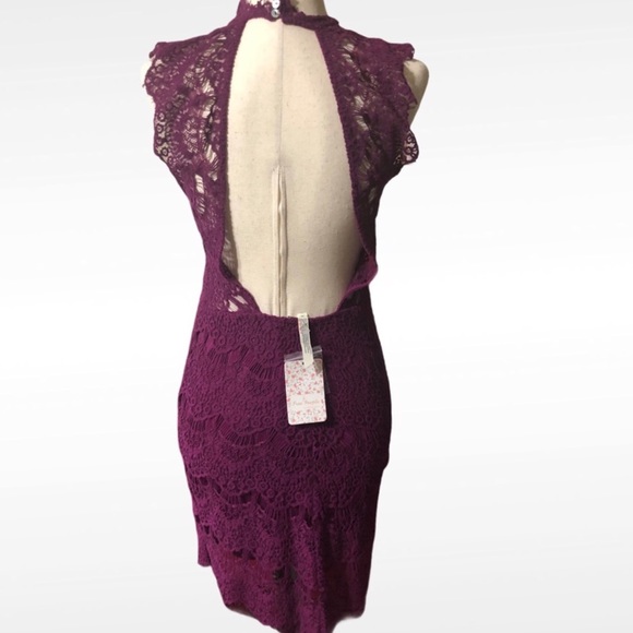 SOLD!! FREE PEOPLE Lace Bodycon Dress NWT - Picture 4 of 7